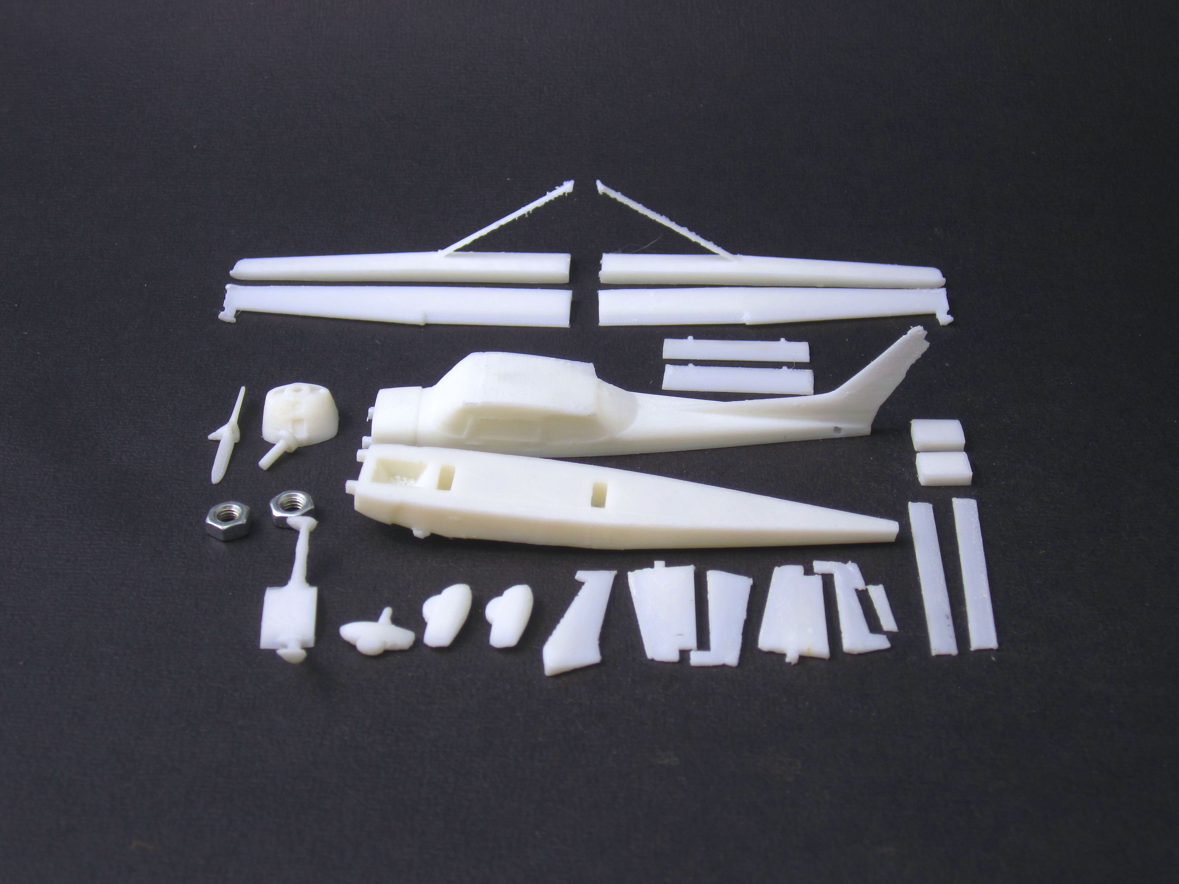 3D file Cessna 172 Skyhawk 1:72 ️・3D printable model to download・Cults